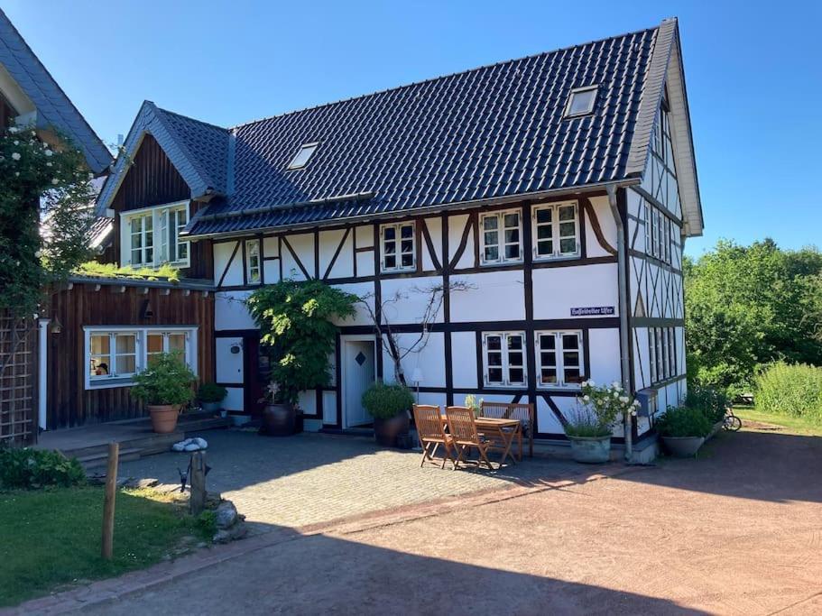 索林根Fachwerkhaus Am Waldesrand别墅 外观 照片